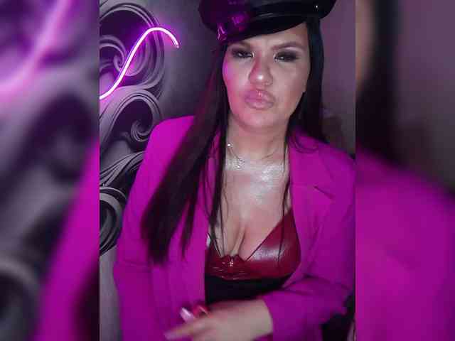 Brunetochkaaa webcam