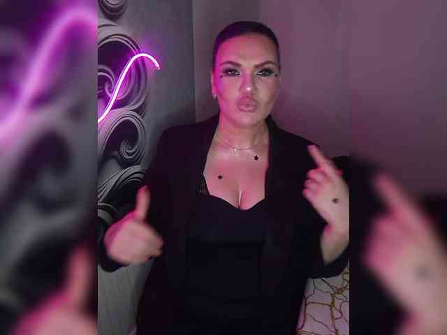 Brunetochkaaa webcam