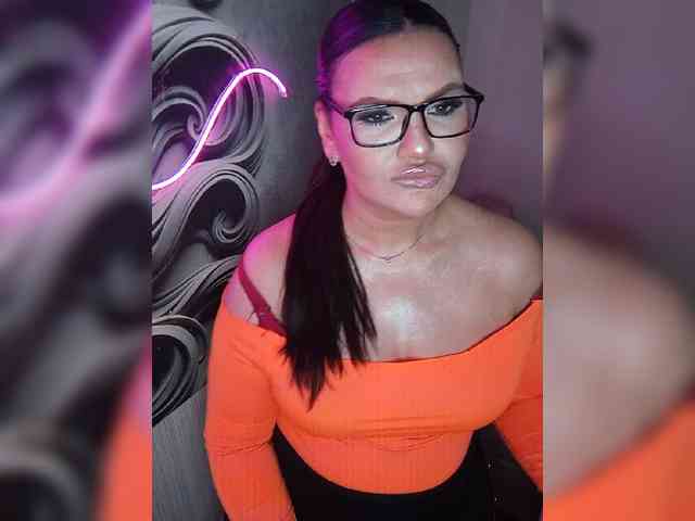 Brunetochkaaa webcam