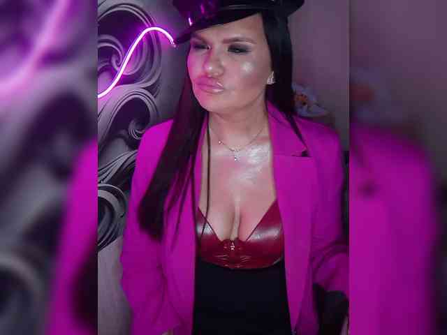 Brunetochkaaa webcam