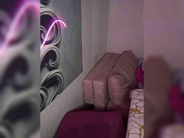 Brunetochkaaa webcam