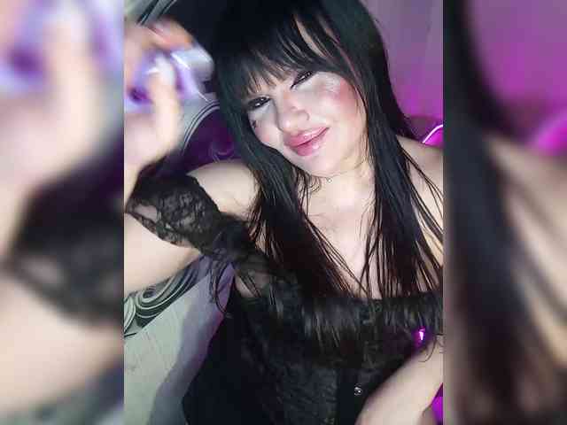 Brunetochkaaa webcam