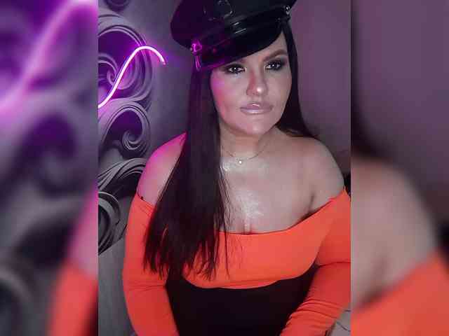 Brunetochkaaa webcam