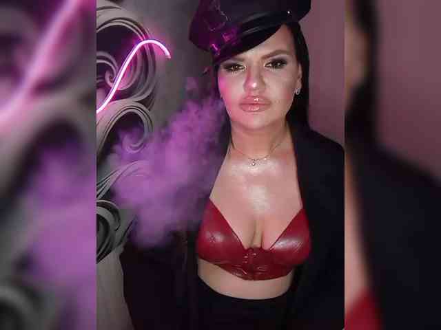 Brunetochkaaa webcam