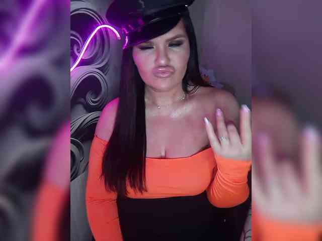 Brunetochkaaa webcam