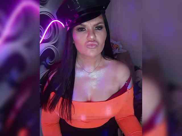 Brunetochkaaa webcam