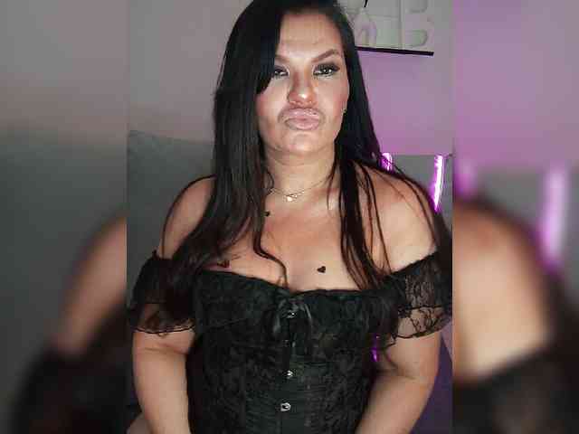 Brunetochkaaa webcam
