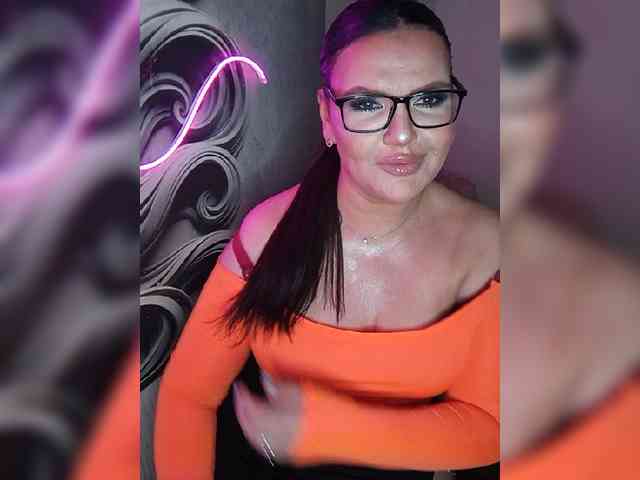 Brunetochkaaa webcam