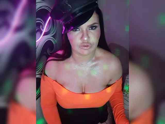 Brunetochkaaa webcam