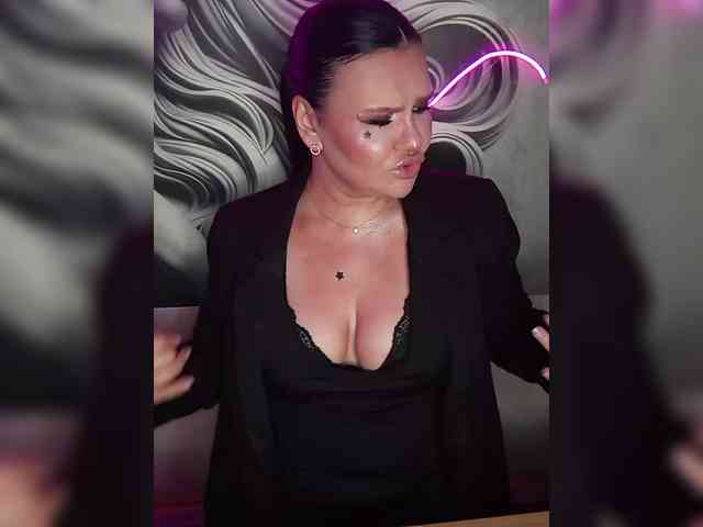 Brunetochkaaa webcam