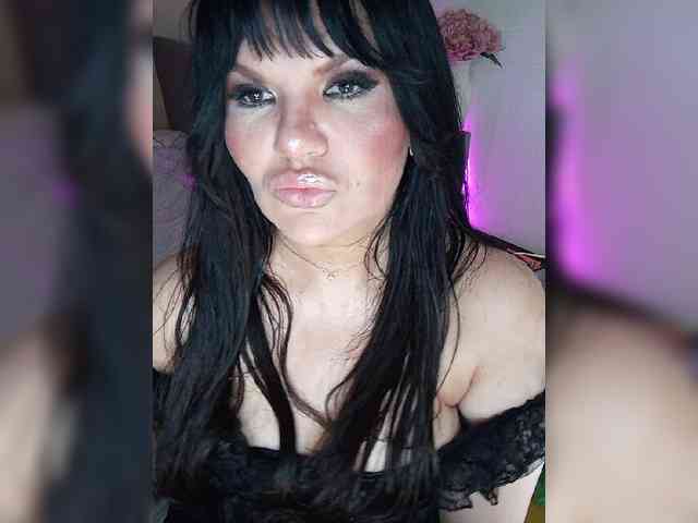 Brunetochkaaa webcam