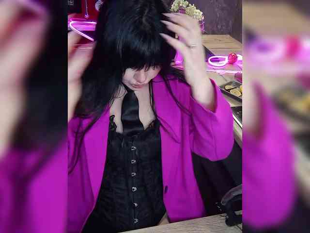 Brunetochkaaa webcam