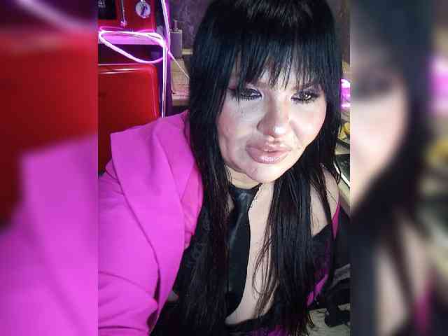 Brunetochkaaa webcam