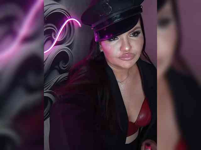 Brunetochkaaa webcam