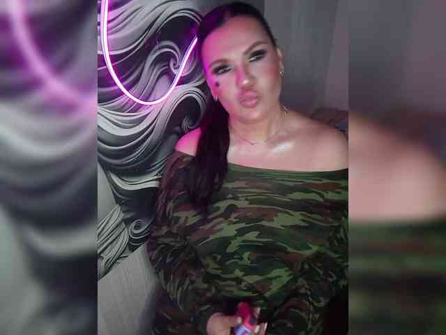 Brunetochkaaa webcam