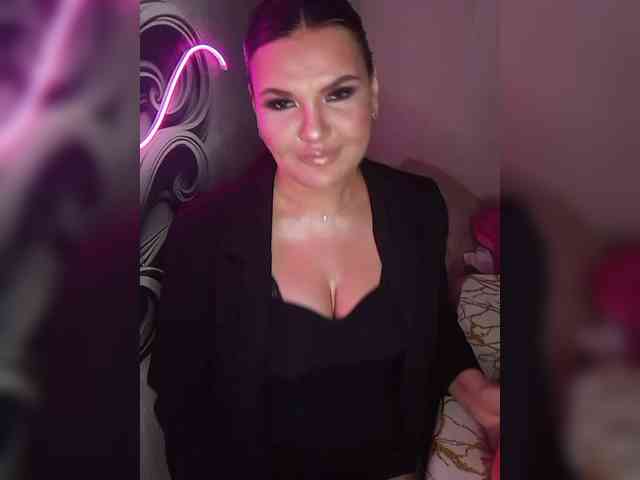 Brunetochkaaa webcam
