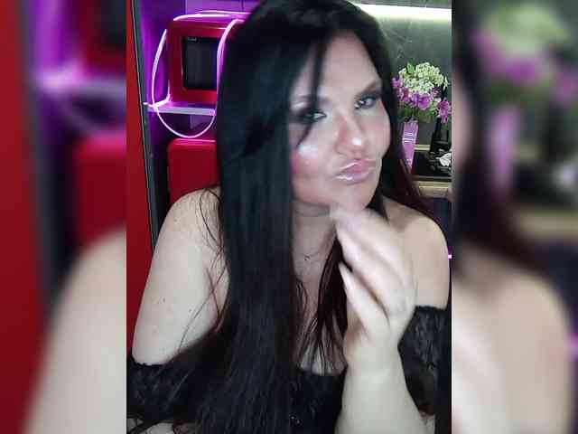 Brunetochkaaa webcam
