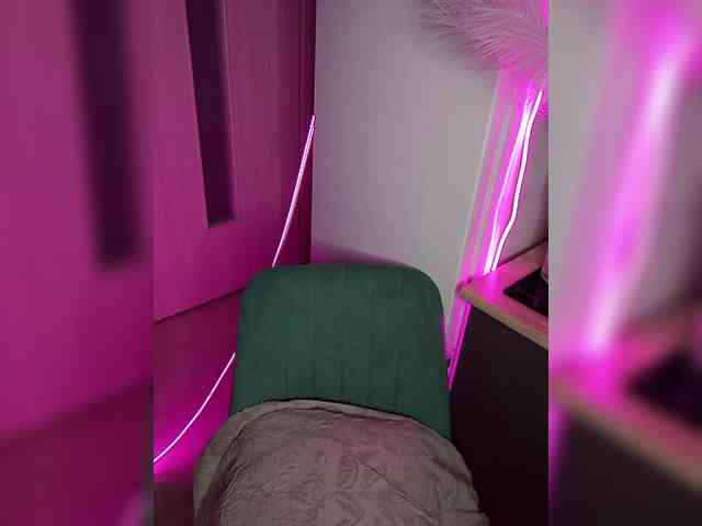 Brunetochkaaa webcam