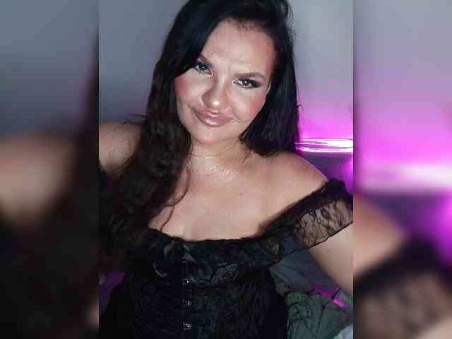 Brunetochkaaa webcam