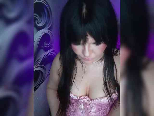 Brunetochkaaa webcam