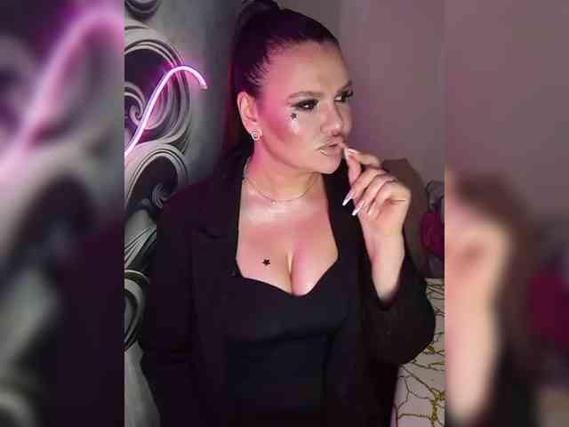 Brunetochkaaa webcam