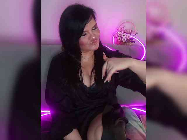 Brunetochkaaa webcam