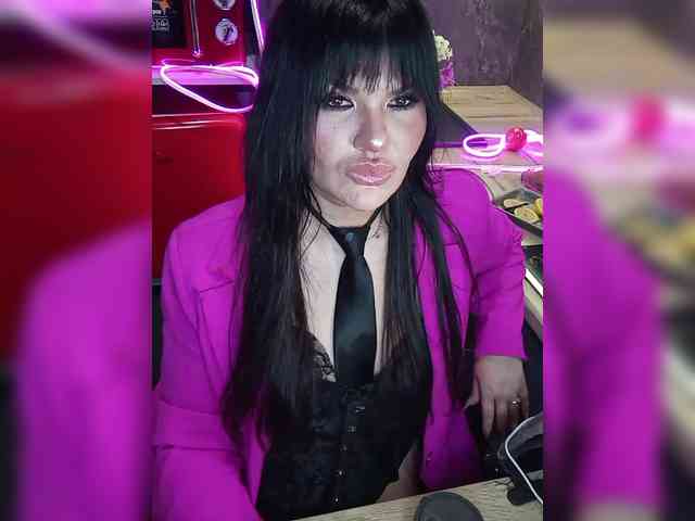 Brunetochkaaa webcam