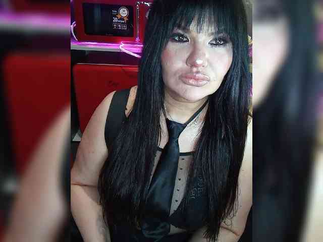 Brunetochkaaa webcam