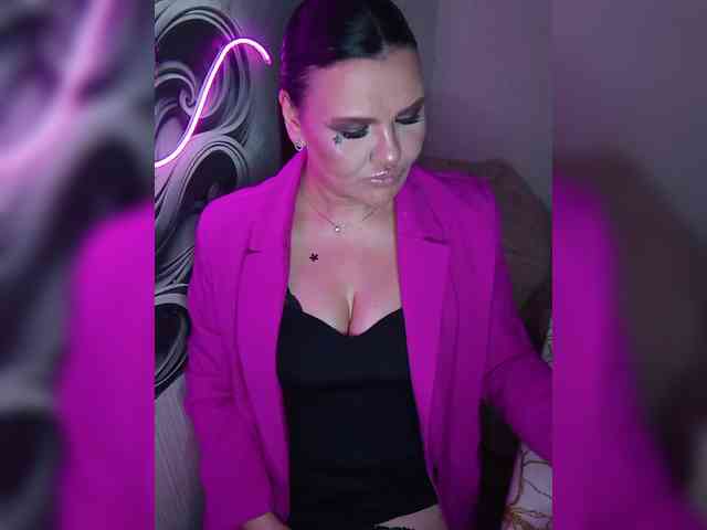 Brunetochkaaa webcam