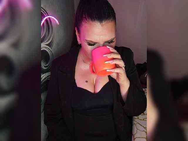 Brunetochkaaa webcam