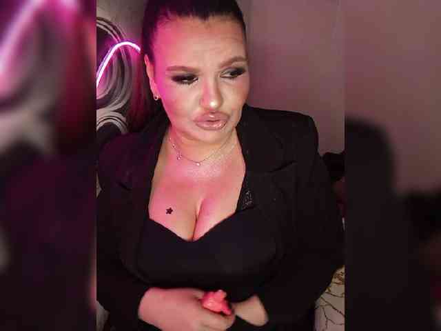 Brunetochkaaa webcam