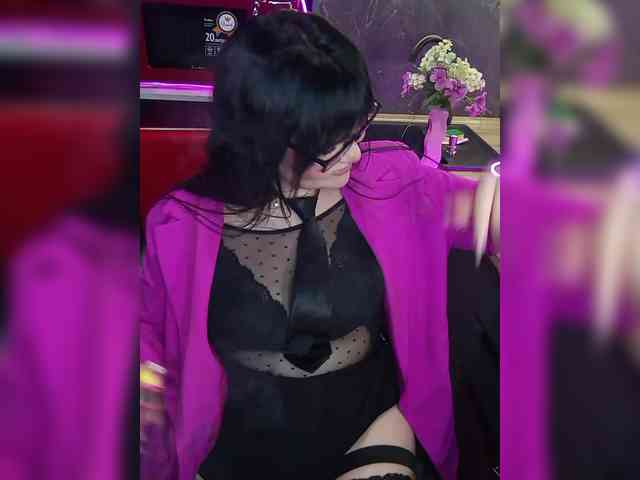 Brunetochkaaa webcam