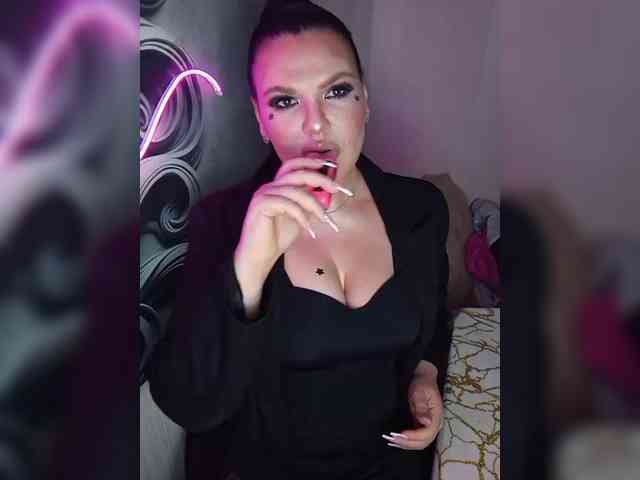 Brunetochkaaa webcam