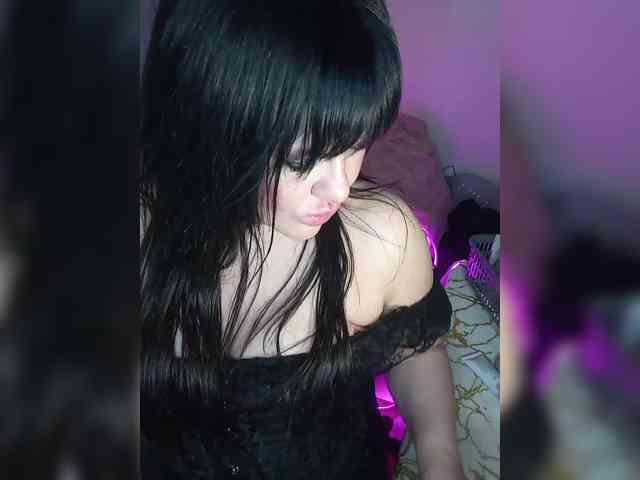Brunetochkaaa webcam