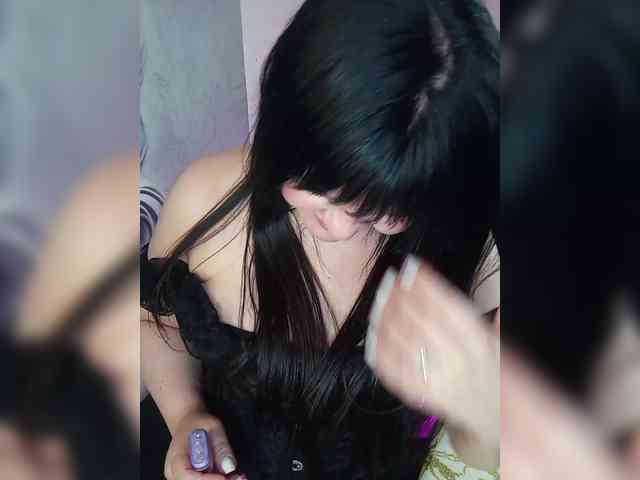 Brunetochkaaa webcam