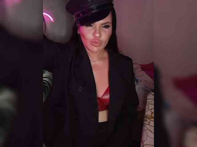 Brunetochkaaa webcam