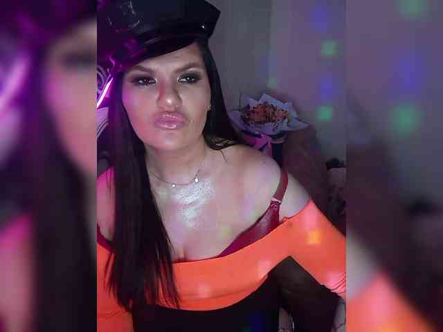 Brunetochkaaa webcam