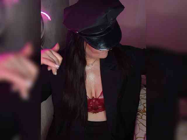 Brunetochkaaa webcam