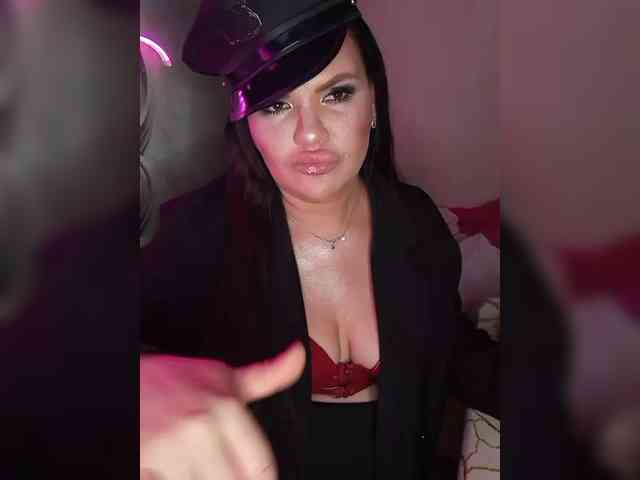 Brunetochkaaa webcam