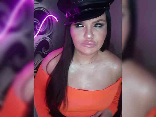 Brunetochkaaa webcam