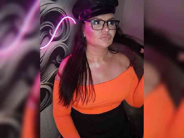 Brunetochkaaa webcam