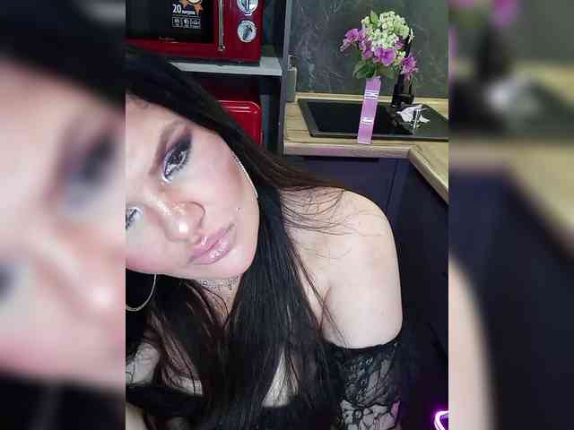 Brunetochkaaa webcam