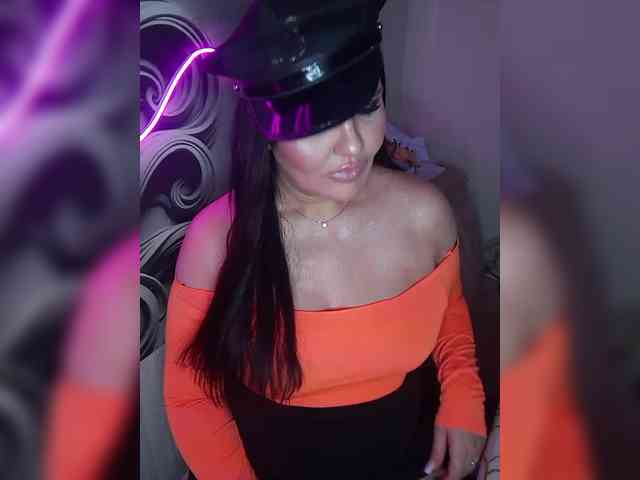 Brunetochkaaa webcam