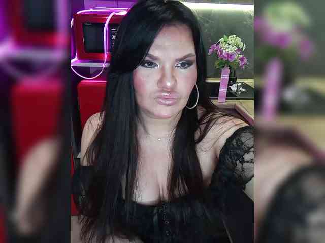 Brunetochkaaa webcam
