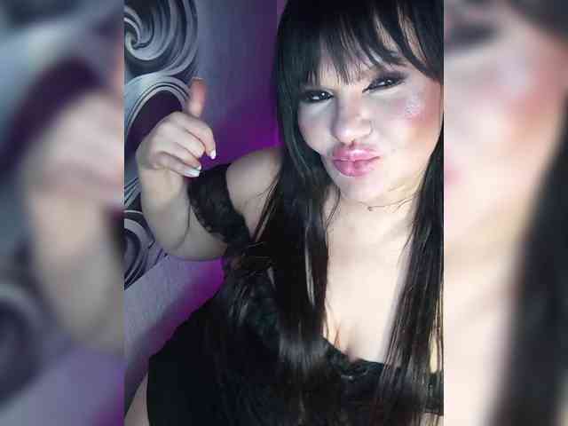 Brunetochkaaa webcam