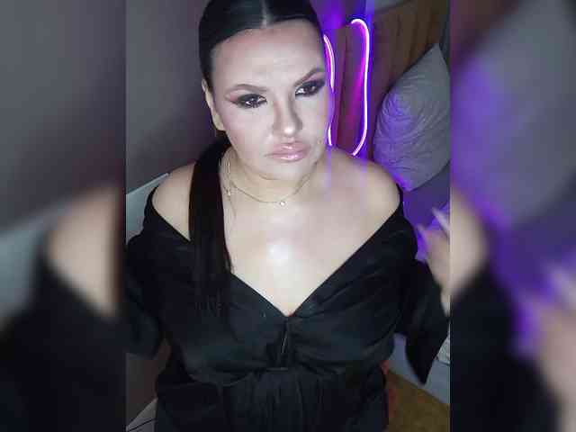 Brunetochkaaa webcam