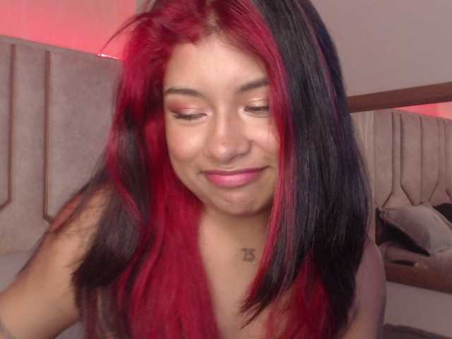 ChantalPetit live cam preview