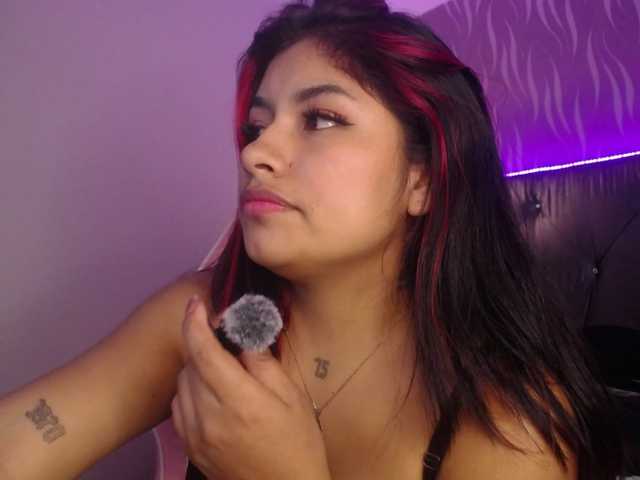 ChantalPetit live cam on BongaCams