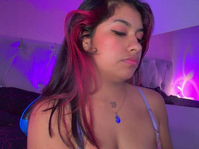 ChantalPetit live cam on BongaCams