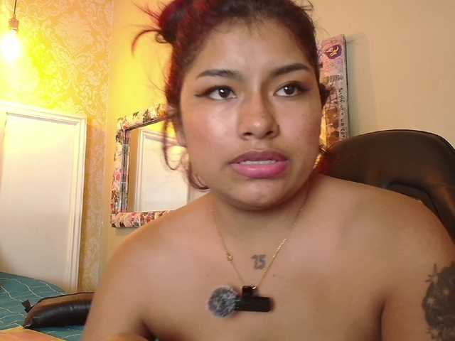 ChantalPetit live webcam show